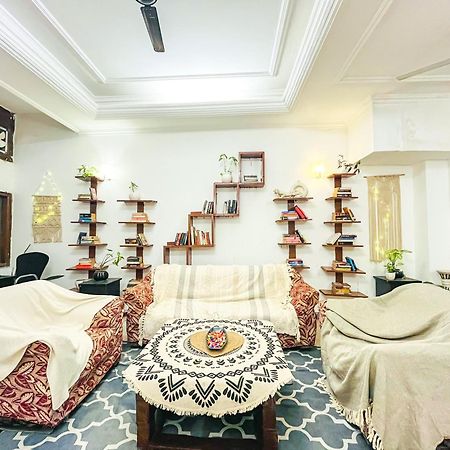 Atharva'S Homestay By Goaround Homes - Nehru Enclave Metro, South Delhi New Delhi Exterior photo