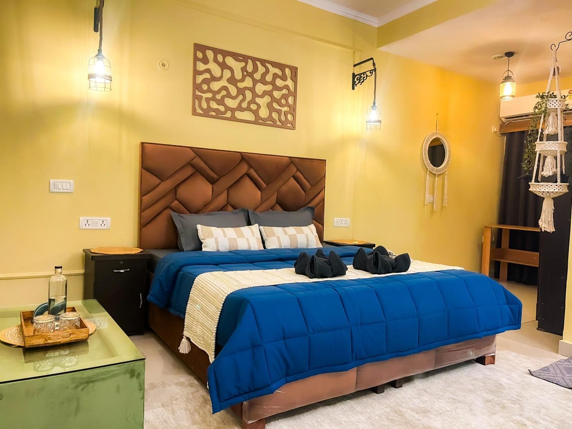Atharva'S Homestay By Goaround Homes - Nehru Enclave Metro, South Delhi New Delhi Exterior photo