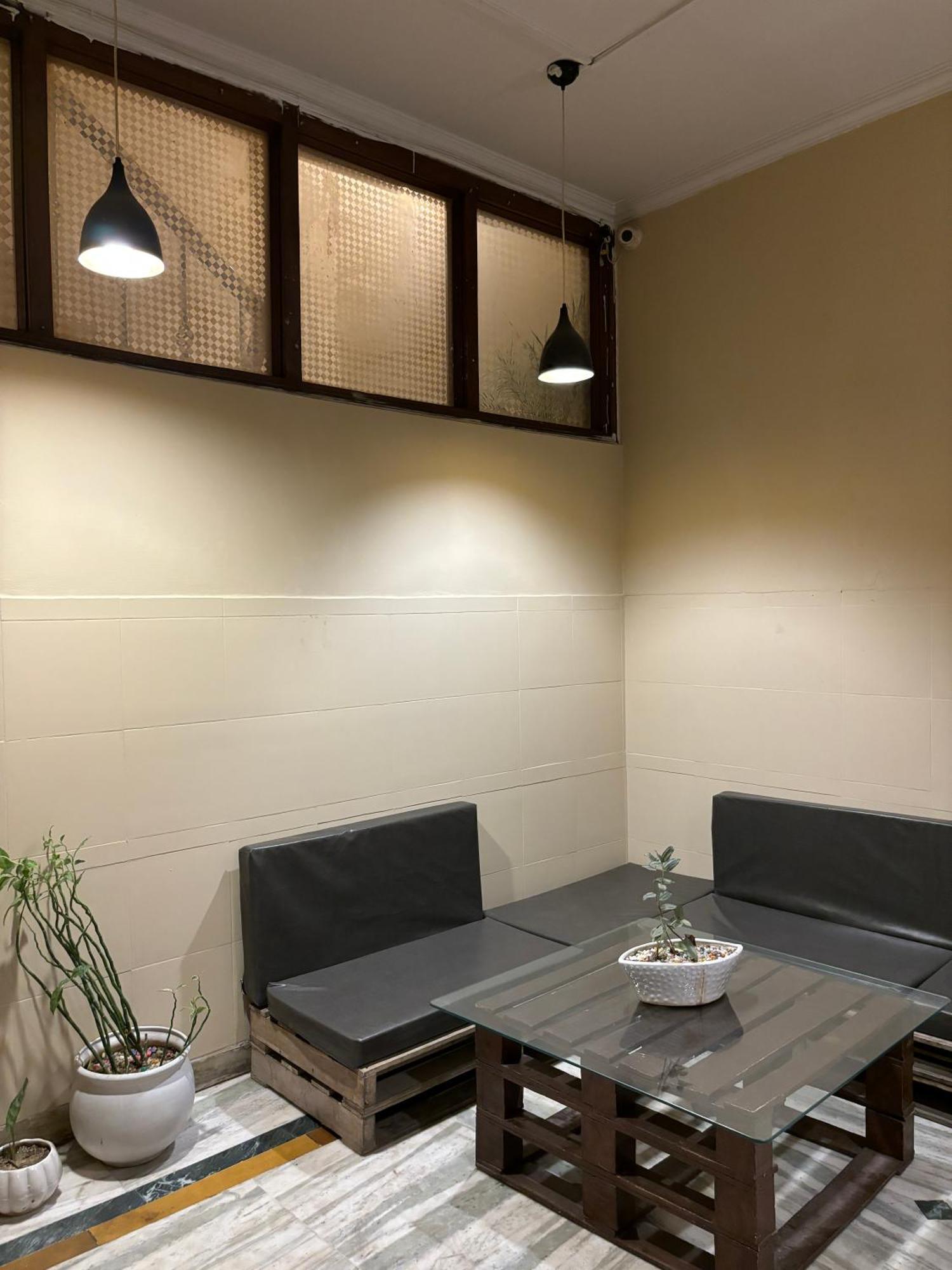 Atharva'S Homestay By Goaround Homes - Nehru Enclave Metro, South Delhi New Delhi Exterior photo