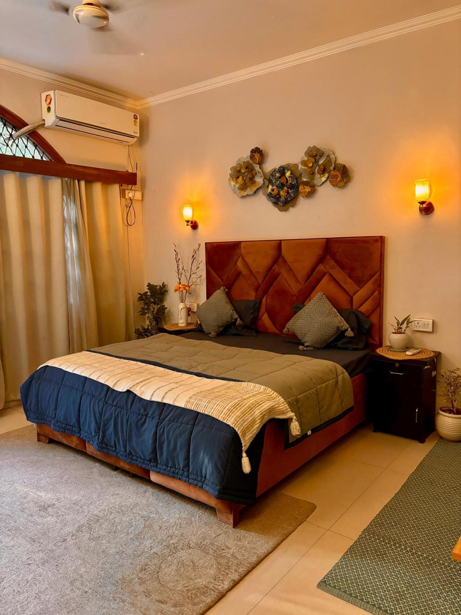 Atharva'S Homestay By Goaround Homes - Nehru Enclave Metro, South Delhi New Delhi Exterior photo