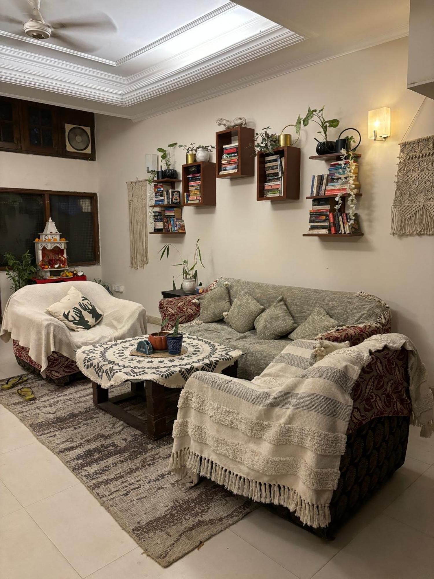 Atharva'S Homestay By Goaround Homes - Nehru Enclave Metro, South Delhi New Delhi Exterior photo